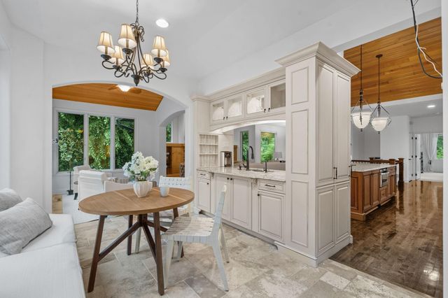 2700 Ashbourne Road, Minnetonka, MN 55391