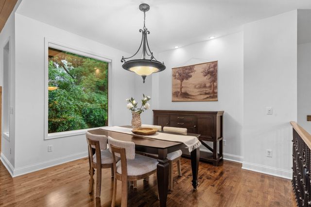 2700 Ashbourne Road, Minnetonka, MN 55391