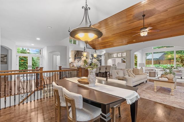 2700 Ashbourne Road, Minnetonka, MN 55391