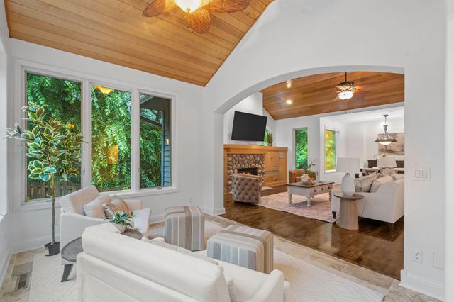 2700 Ashbourne Road, Minnetonka, MN 55391