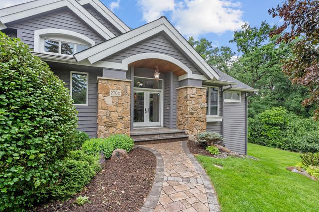 2700 Ashbourne Road, Minnetonka, MN 55391