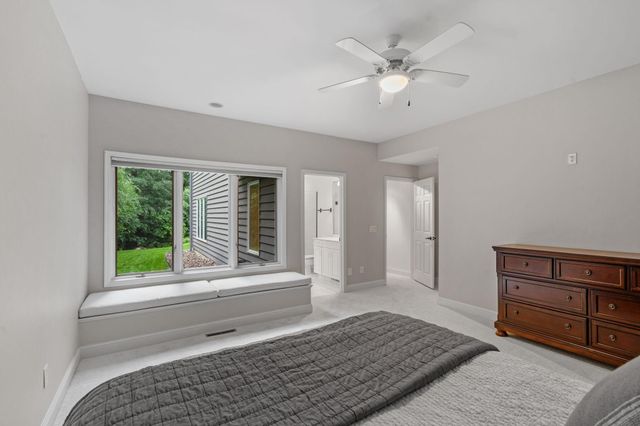 2700 Ashbourne Road, Minnetonka, MN 55391