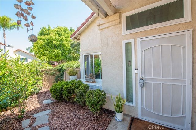 2654 Seacrest Court, Vista, CA 92081