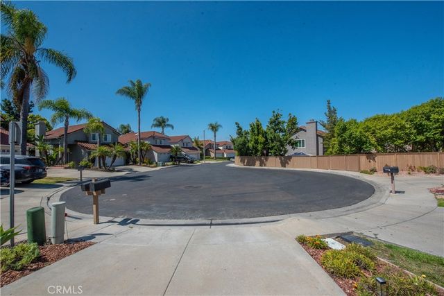 2654 Seacrest Court, Vista, CA 92081
