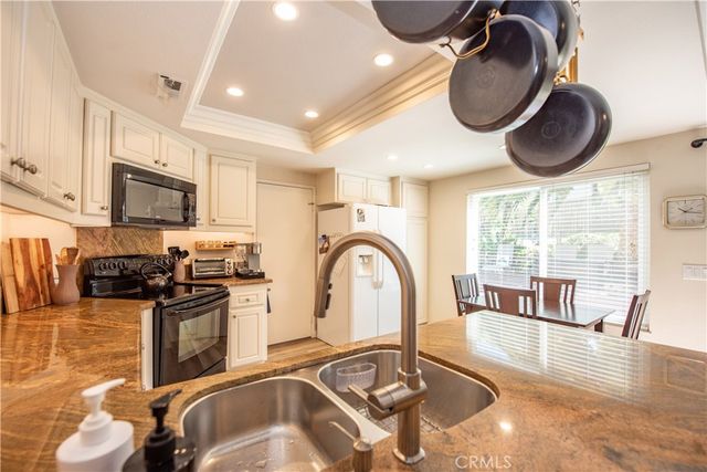 2654 Seacrest Court, Vista, CA 92081