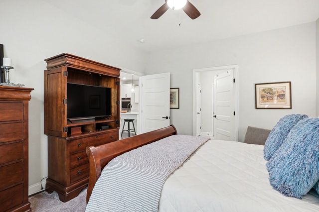 124 Owl Hollow Rd, Hendersonville, TN 37075
