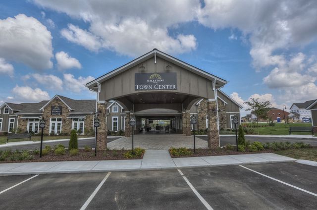 124 Owl Hollow Rd, Hendersonville, TN 37075