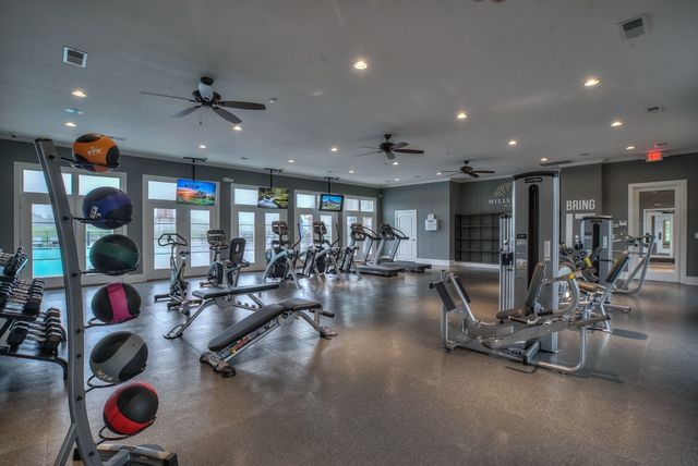 124 Owl Hollow Rd, Hendersonville, TN 37075