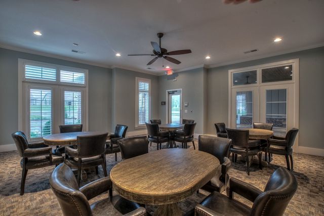 124 Owl Hollow Rd, Hendersonville, TN 37075