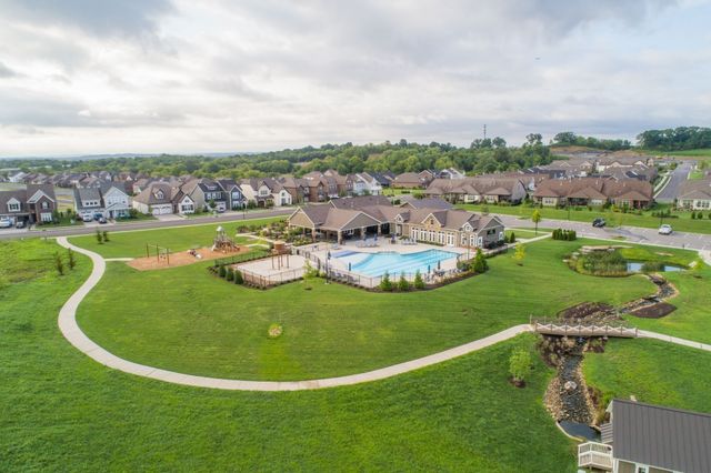 124 Owl Hollow Rd, Hendersonville, TN 37075