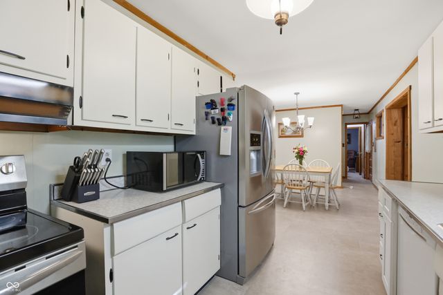 6905 Hague Road, Indianapolis, IN 46256
