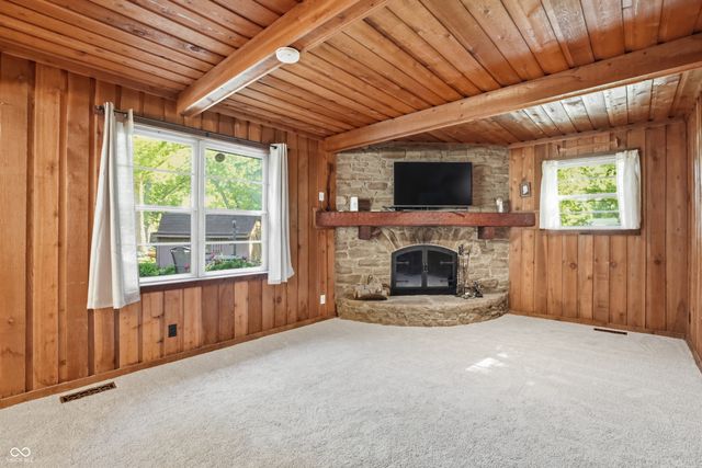 6905 Hague Road, Indianapolis, IN 46256