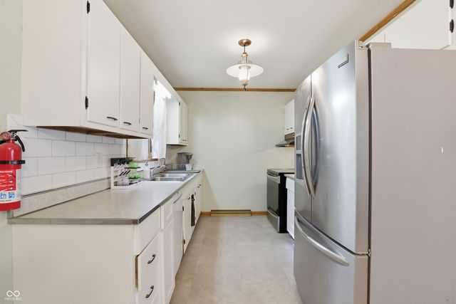 6905 Hague Road, Indianapolis, IN 46256