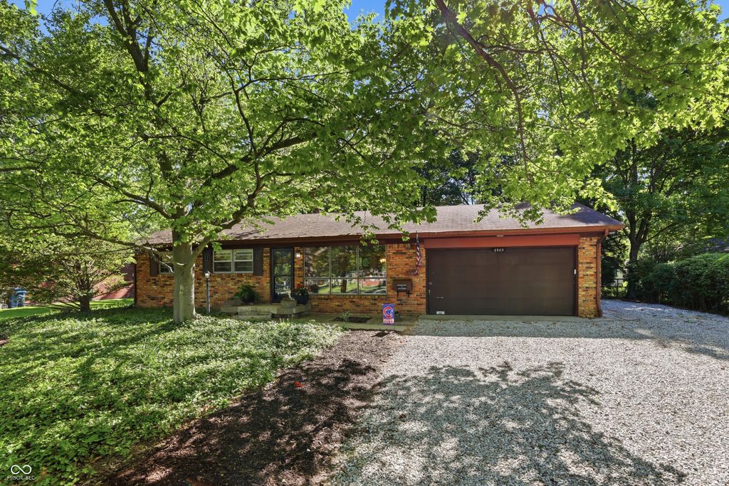 6905 Hague Road, Indianapolis, IN 46256