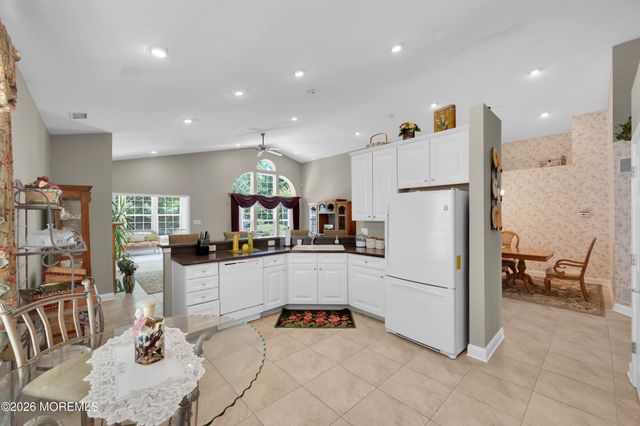 29 Nottingham Way, Jackson, NJ 08527