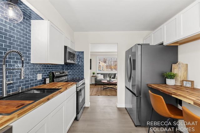 4137 Madison Avenue, Grand Rapids, MI 49548