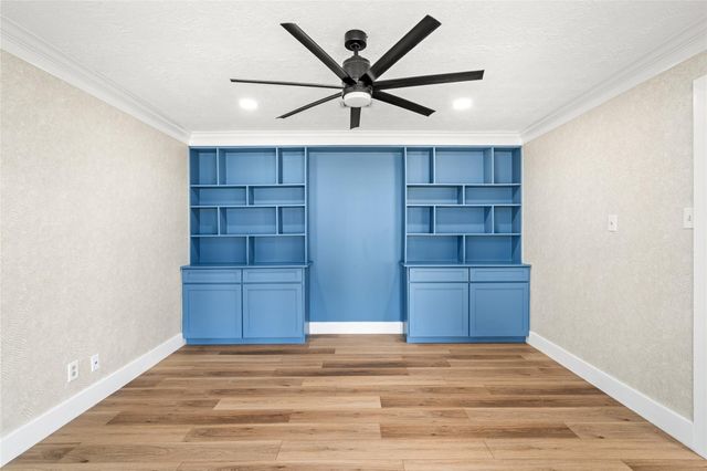 10831 Holly Springs Drive, Houston, TX 77042