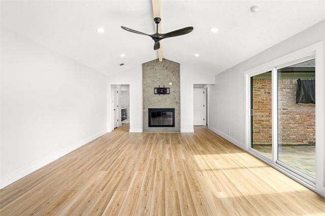 10831 Holly Springs Drive, Houston, TX 77042