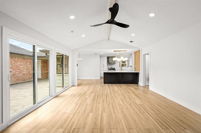 10831 Holly Springs Drive, Houston, TX 77042