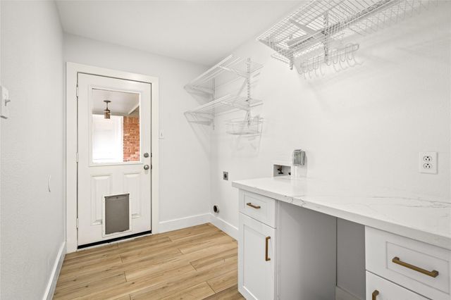 10831 Holly Springs Drive, Houston, TX 77042