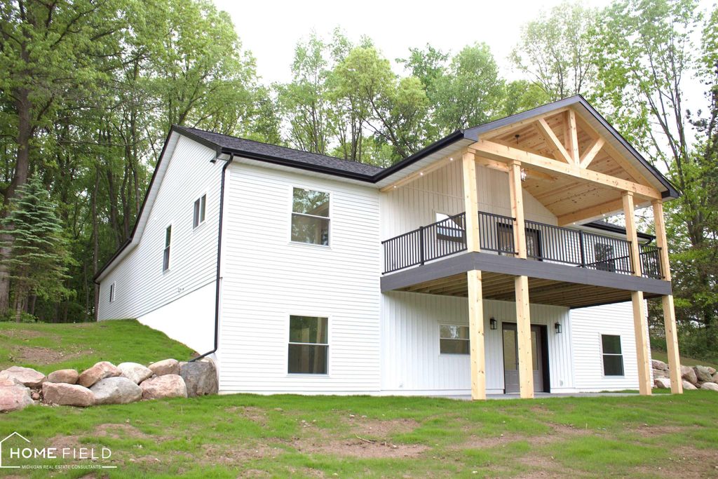 11175 S State Road, Antrim Twp, MI 48857
