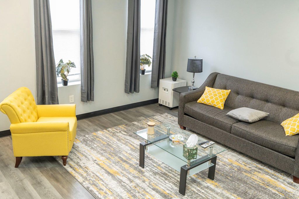 Image 8 of property listing at 8 N PULASKI ST, Baltimore, MD 21223