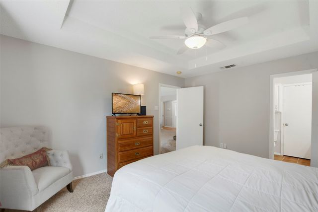 721 Hillside Drive, Cedar Hill, TX 75104