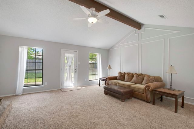 721 Hillside Drive, Cedar Hill, TX 75104