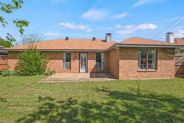 721 Hillside Drive, Cedar Hill, TX 75104
