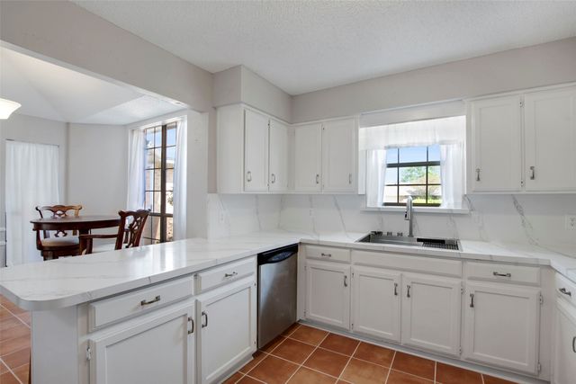 721 Hillside Drive, Cedar Hill, TX 75104