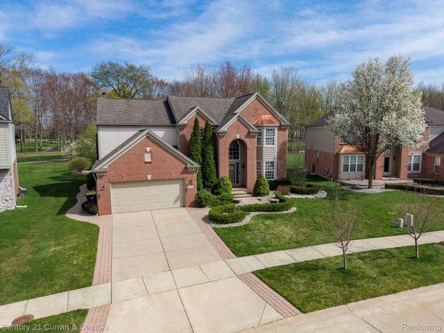 48742 Tanglewood Drive, Macomb Township, MI 48044
