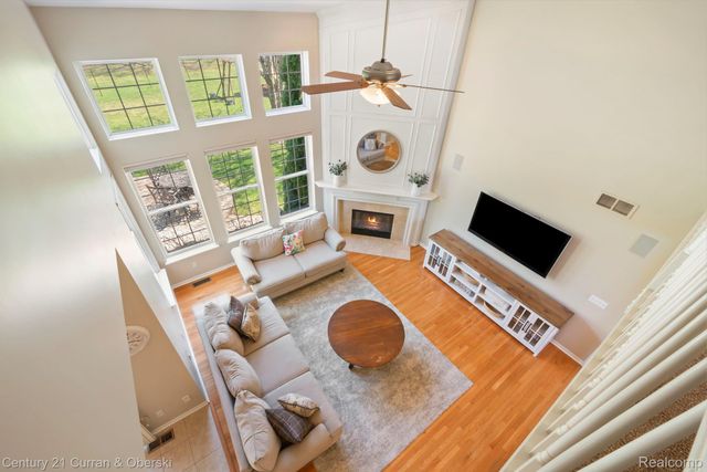 48742 Tanglewood Drive, Macomb Township, MI 48044