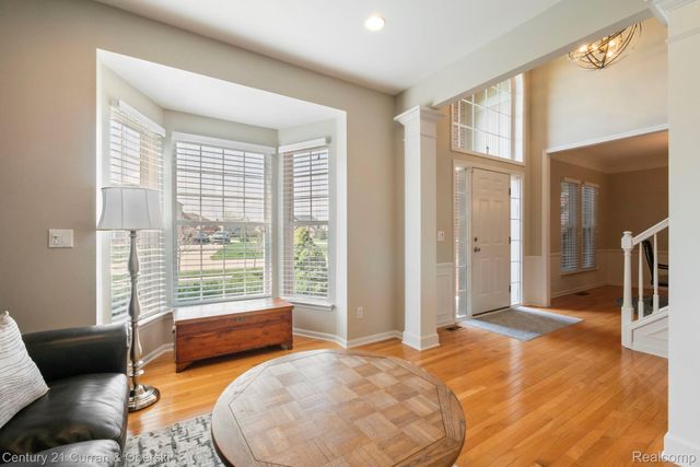 48742 Tanglewood Drive, Macomb Township, MI 48044
