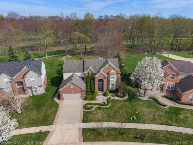 48742 Tanglewood Drive, Macomb Township, MI 48044