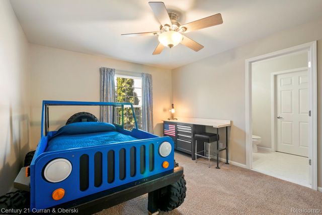 48742 Tanglewood Drive, Macomb Township, MI 48044