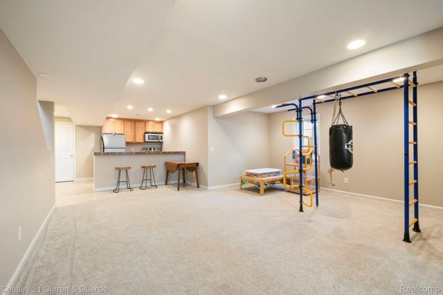 48742 Tanglewood Drive, Macomb Township, MI 48044