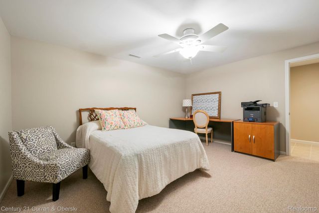 48742 Tanglewood Drive, Macomb Township, MI 48044