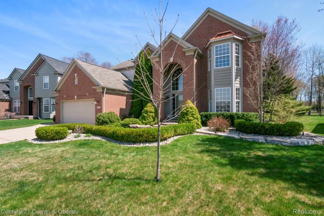 48742 Tanglewood Drive, Macomb Township, MI 48044
