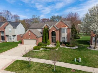 48742 Tanglewood Drive, Macomb Township, MI 48044