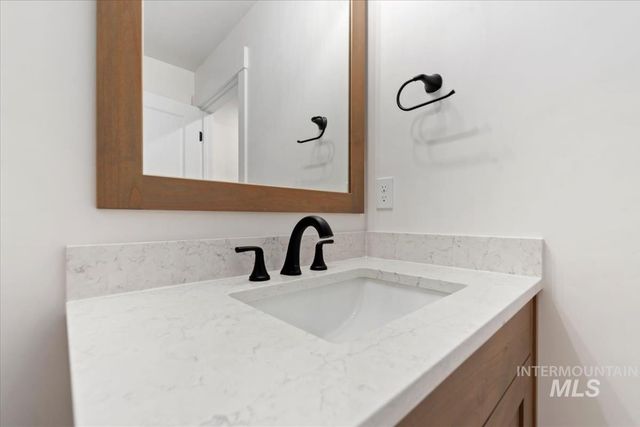 6627 N Good Dr., Eagle, ID 83629