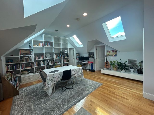 154 Cypress St 154, Watertown, MA 02472
