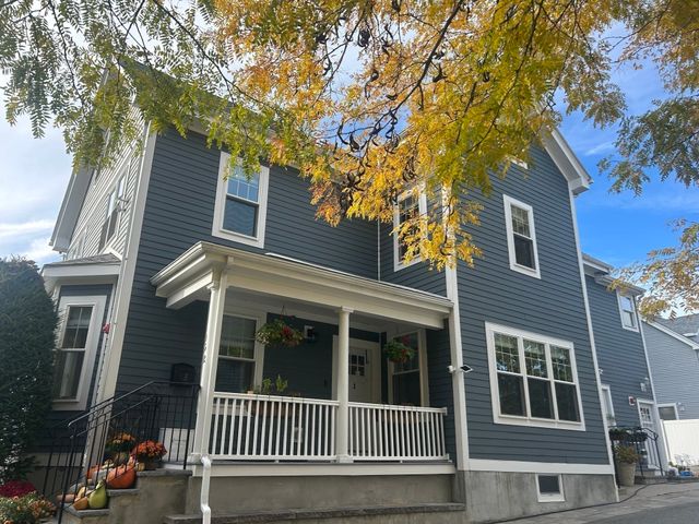 154 Cypress St 154, Watertown, MA 02472