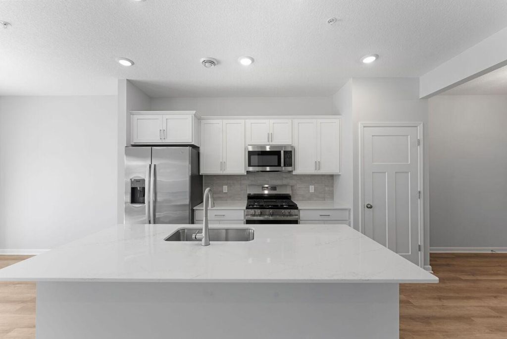 675 Tulare Terrace, Newport, MN 55055 — photo 3