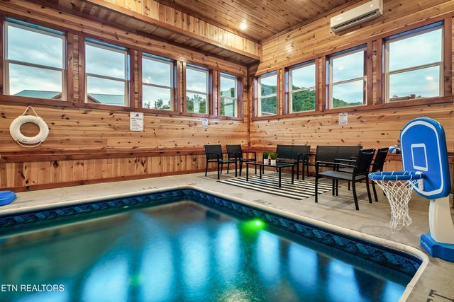 2303 Boulder Way, Sevierville, TN 37862