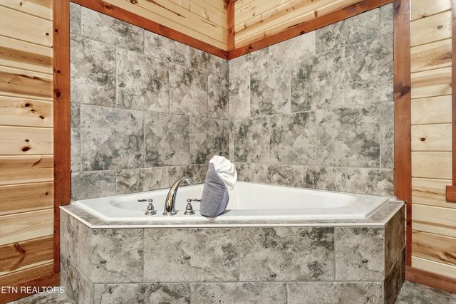 2303 Boulder Way, Sevierville, TN 37862
