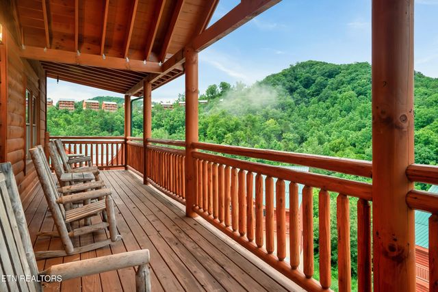2303 Boulder Way, Sevierville, TN 37862