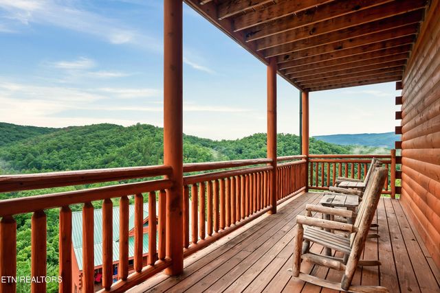 2303 Boulder Way, Sevierville, TN 37862