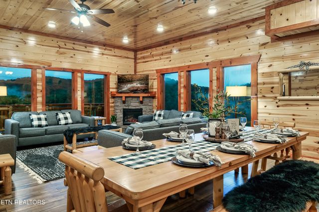 2303 Boulder Way, Sevierville, TN 37862