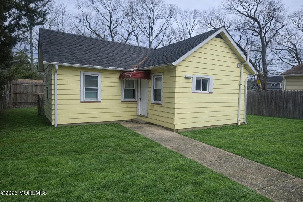 683 Mantoloking Road, Brick, NJ 08723