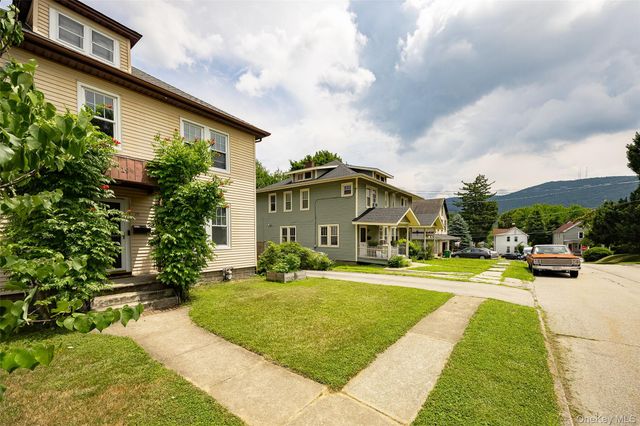 19 Lincoln Avenue, Beacon, NY 12508